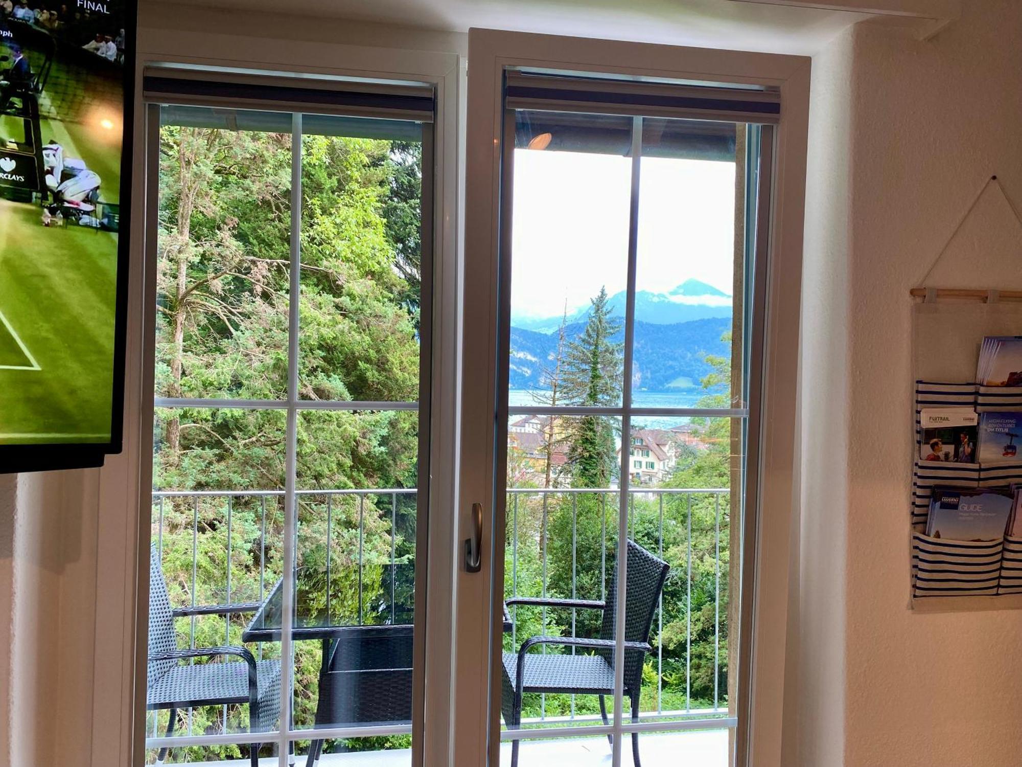 Beautiful Flat With Nice Lake And Mountain Views Weggis Dış mekan fotoğraf